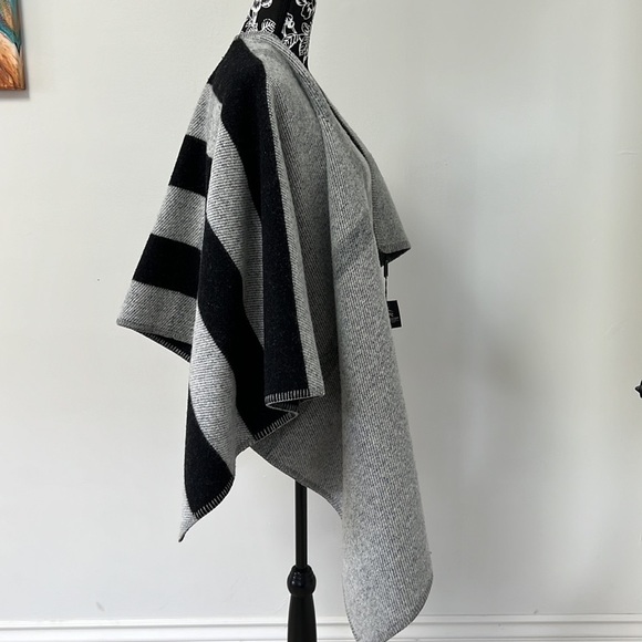 *authentic* NEW Mega check poncho Burberry prorsum collection wool & cashmere - Picture 6 of 12